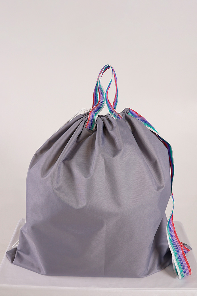 Flacher Sack mit 2 Handgriffen und dem langen Gürtel für Tragen auf den Schultern, Produktbild 3